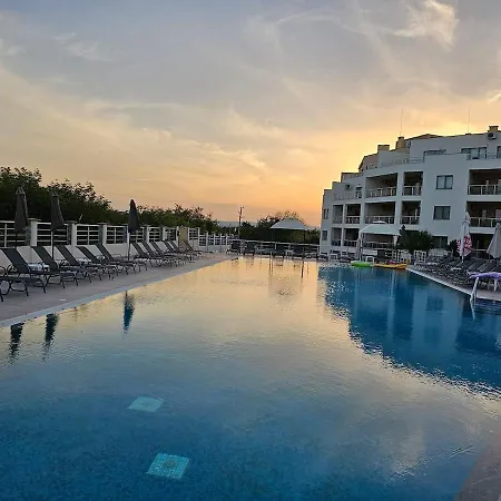 The White Flat Apartment Byala (Varna)
